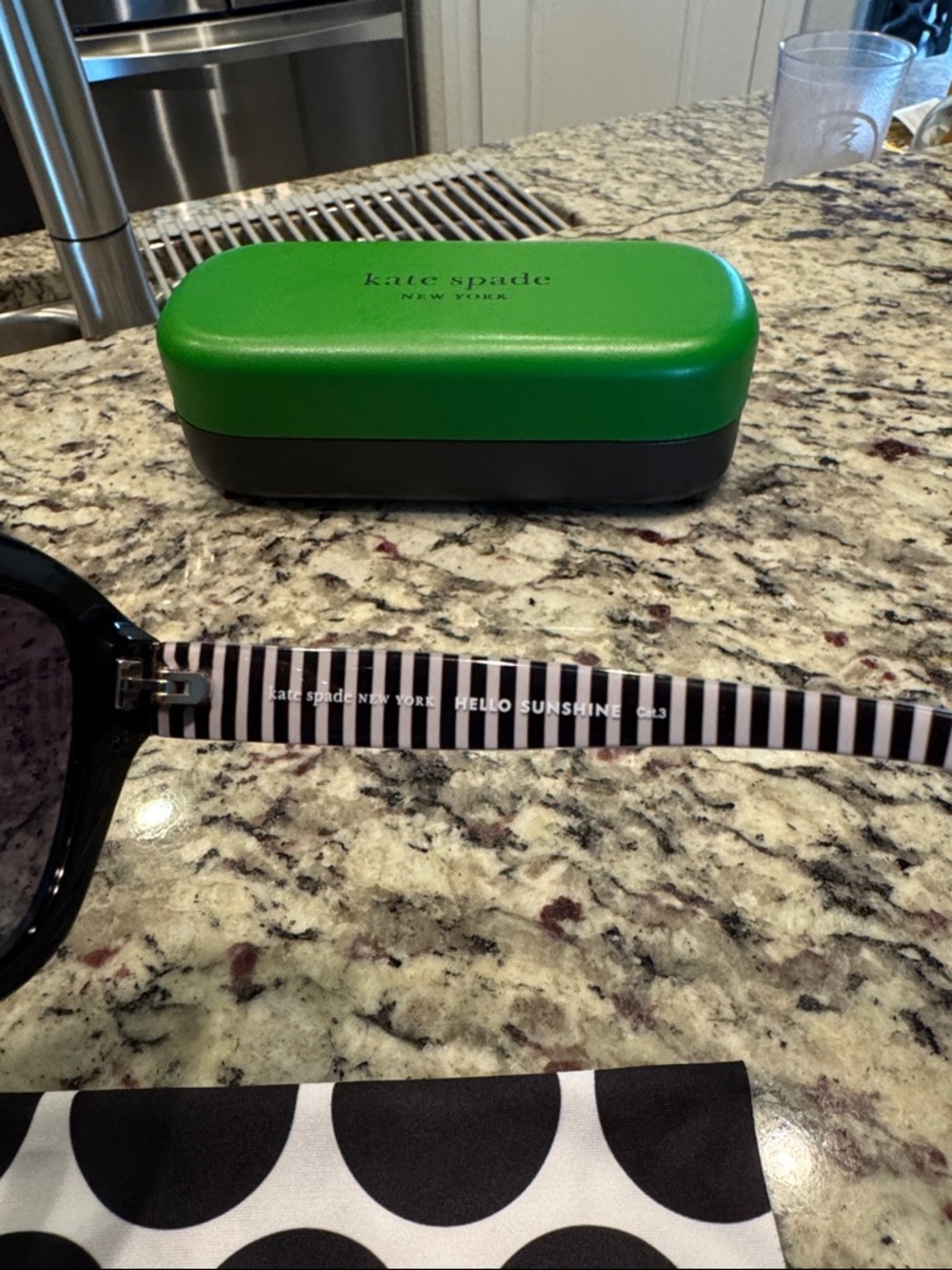 kate spade Aglaia/S Black Cat-Eye Sunglasses - Picture 2 of 5
